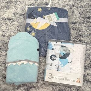 Blue and White Baby Hooded Towels Set